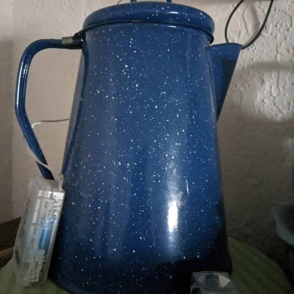 Blue tea pot